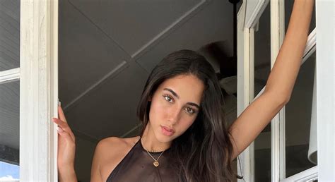 Izzy Green's Videos .